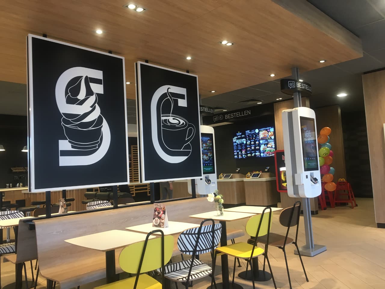 Blog Artikel Bild - Die Digitalisierung am Point-of-Sale - Beispiel McDonalds